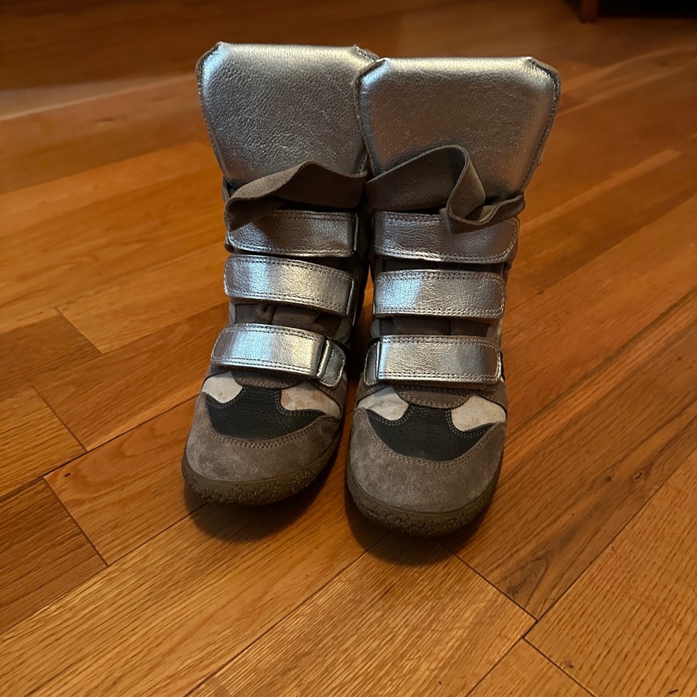 Steve Madden Silver and Gray Wedge Sneakers